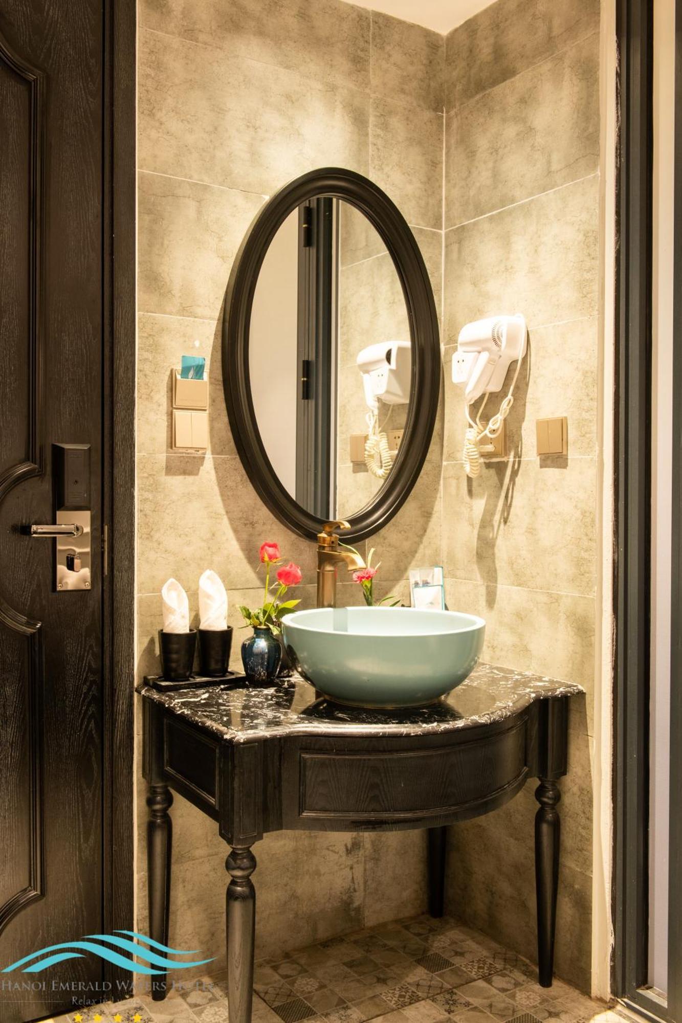 Hanoi Emerald Waters Hotel Valley Екстериор снимка