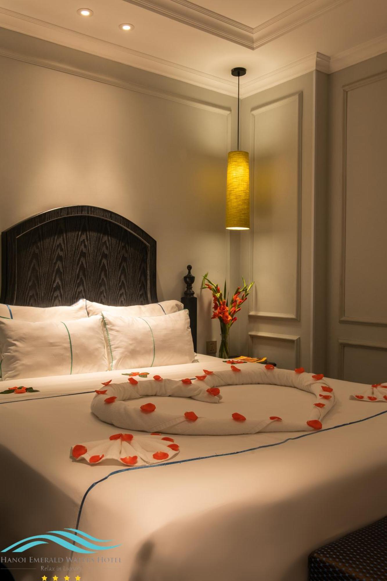 Hanoi Emerald Waters Hotel Valley Екстериор снимка